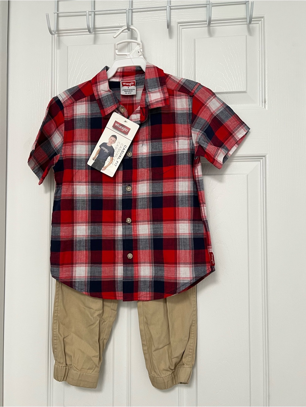 NWT Wrangler Boys Plaid Shirt & Khaki Joggers Set Size 5
